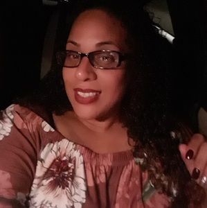 Meet your Posher, Evy